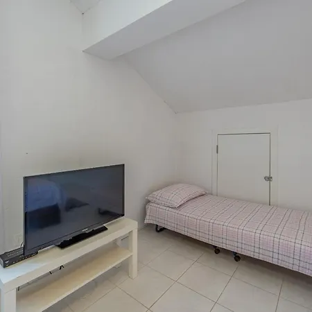 Iskra Apartment *