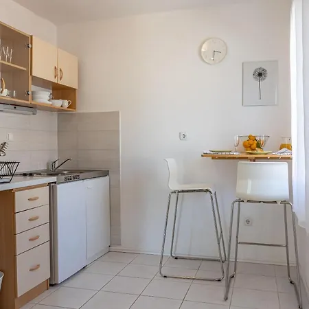 Apartment Iskra *